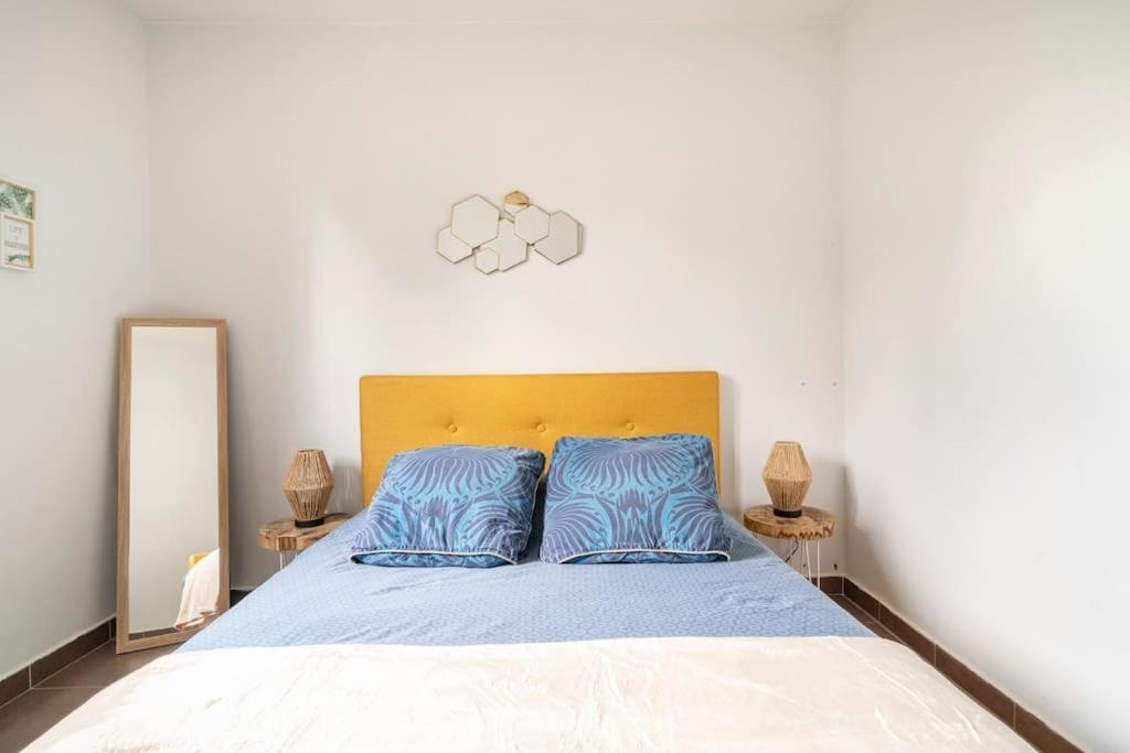 Appartement Avec Jardin Et Terrasse Pres De Paris Mantes-la-Jolie Exterior photo
