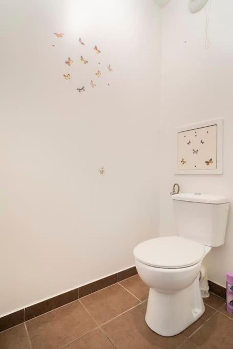Appartement Avec Jardin Et Terrasse Pres De Paris Mantes-la-Jolie Exterior photo