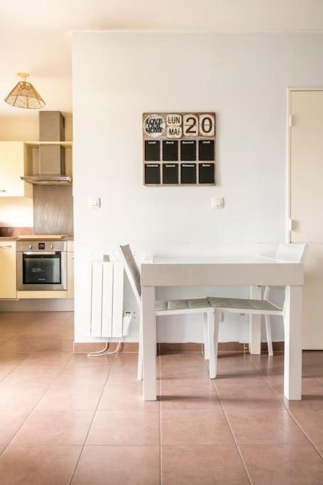 Appartement Avec Jardin Et Terrasse Pres De Paris Mantes-la-Jolie Exterior photo