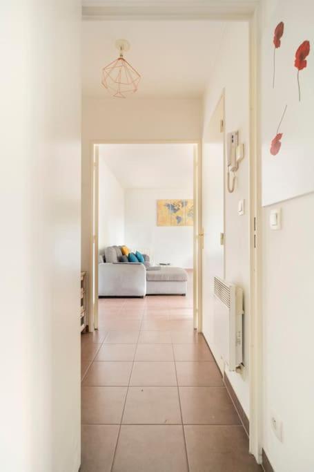 Appartement Avec Jardin Et Terrasse Pres De Paris Mantes-la-Jolie Exterior photo